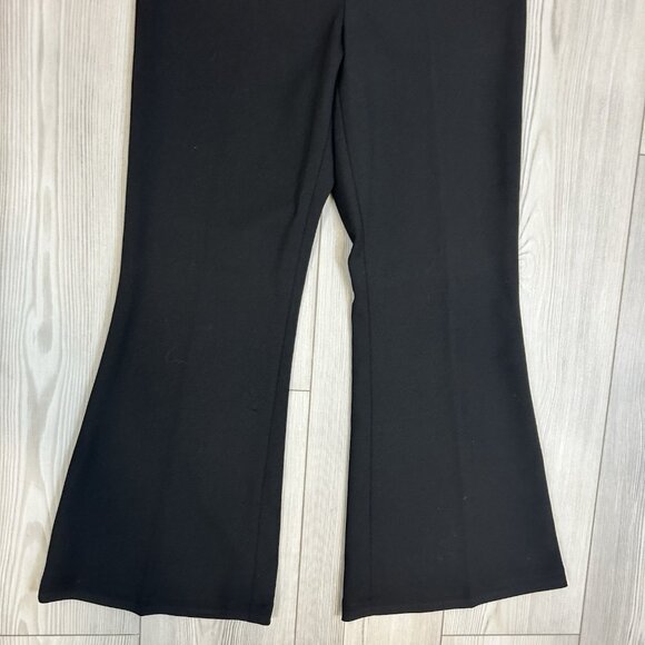 Fabrizio Gianni Size 8 Black Cropped Dress Pants Slight Flare Career 27” Inseam - Picture 3 of 9